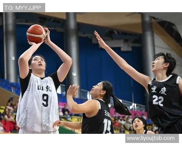 重庆篮球队灵活性引发热议球迷与专家观点大碰撞